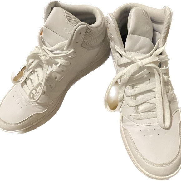 New Adidas shoes , worn once - Picture 1 of 3